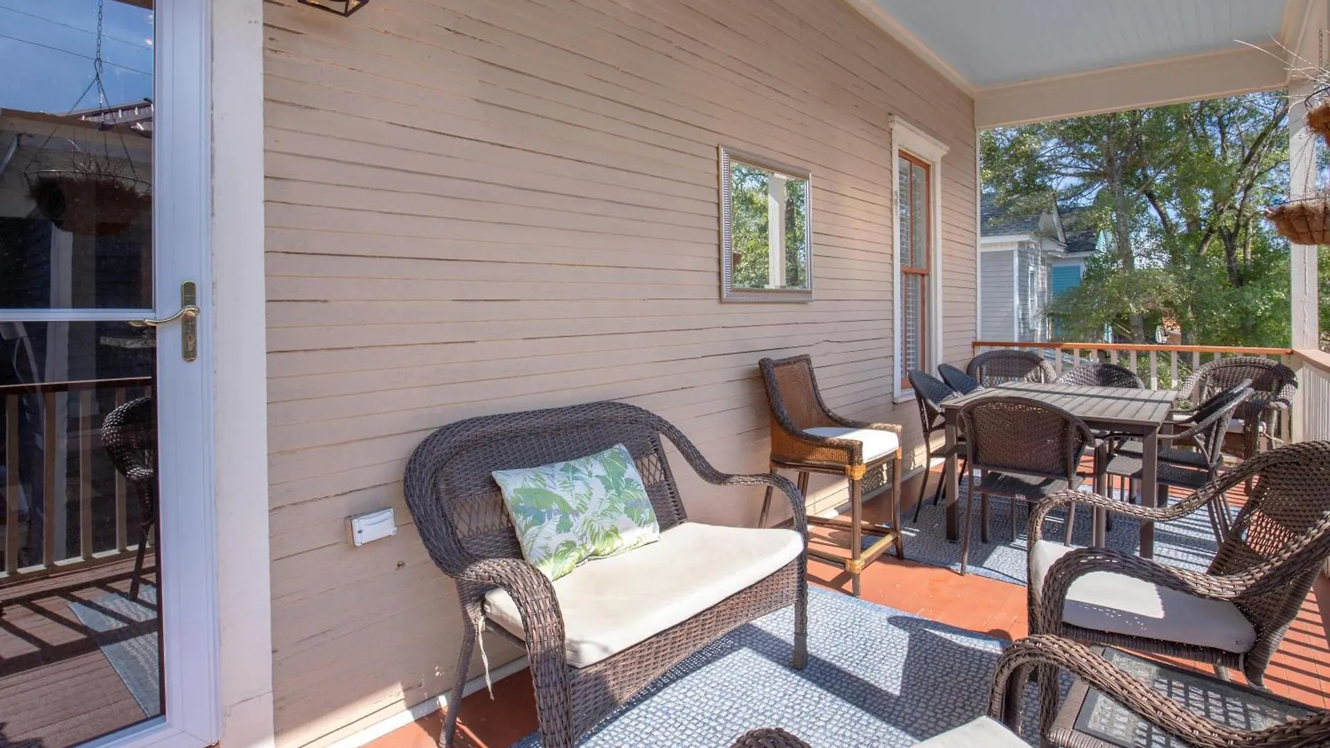 The Gilded Fern Villa Savannah Holiday home