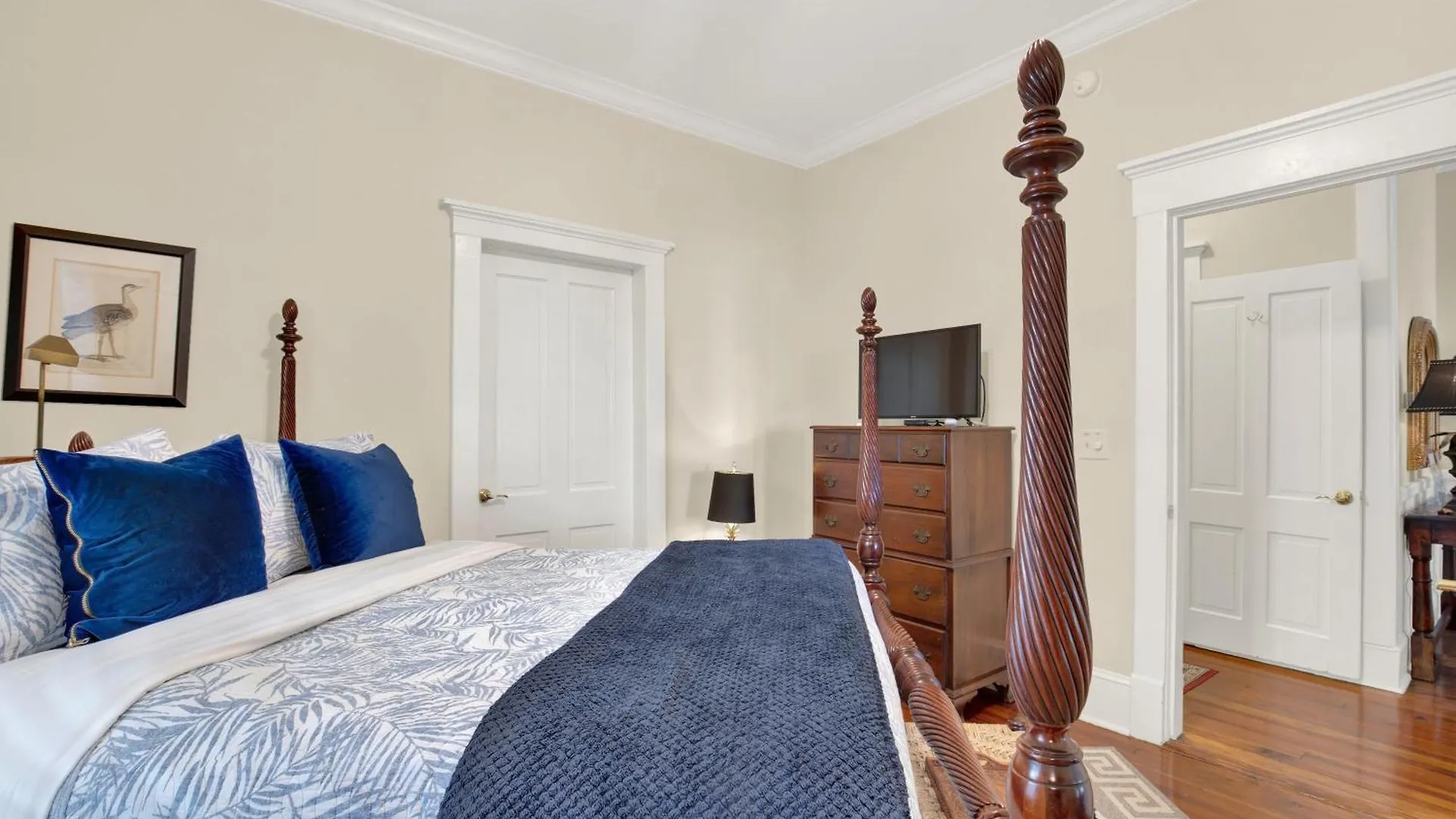Holiday home The Gilded Fern Villa Savannah United States