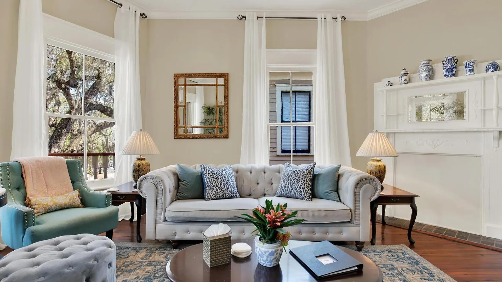 The Gilded Fern Villa Savannah