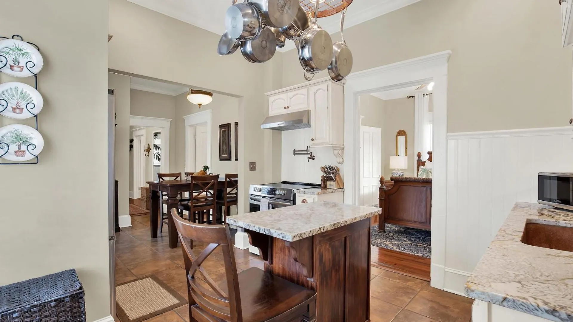 The Gilded Fern Villa Savannah 0*,  United States